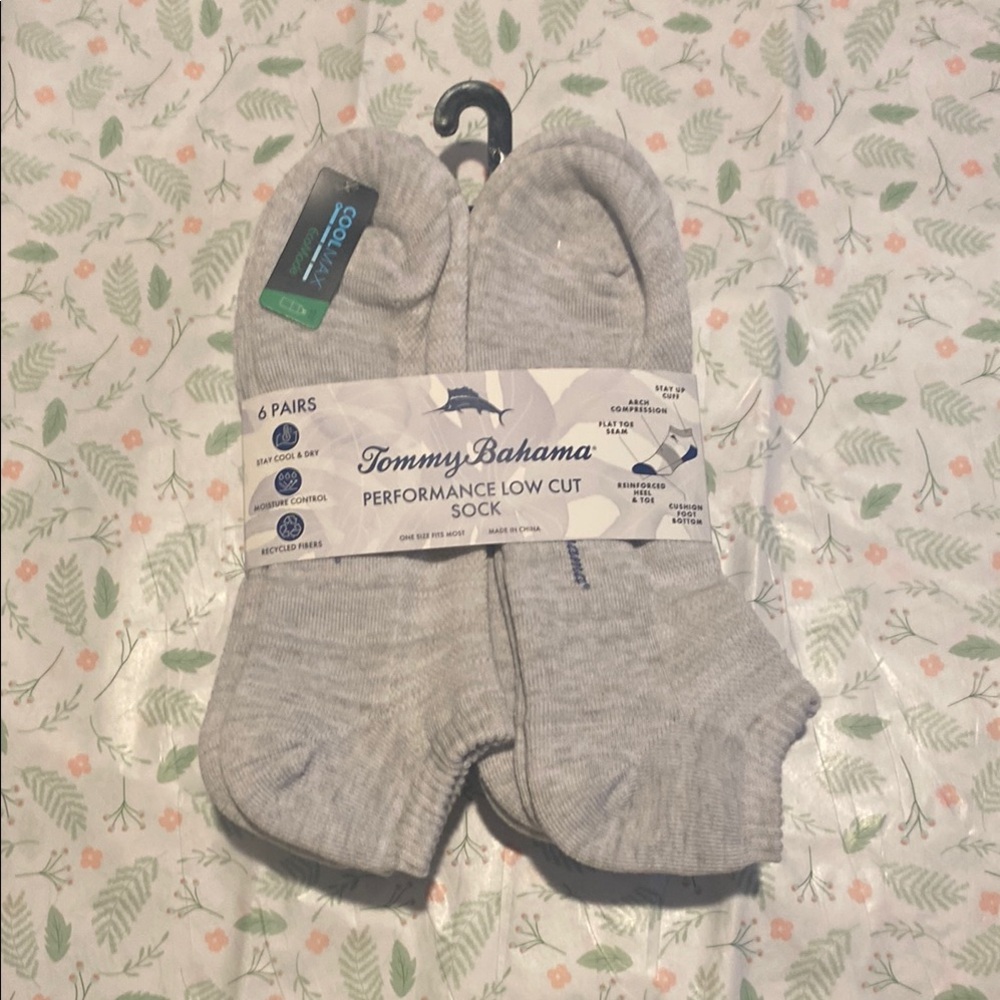 Tommy Bahama Gray Performance Athletic Socks